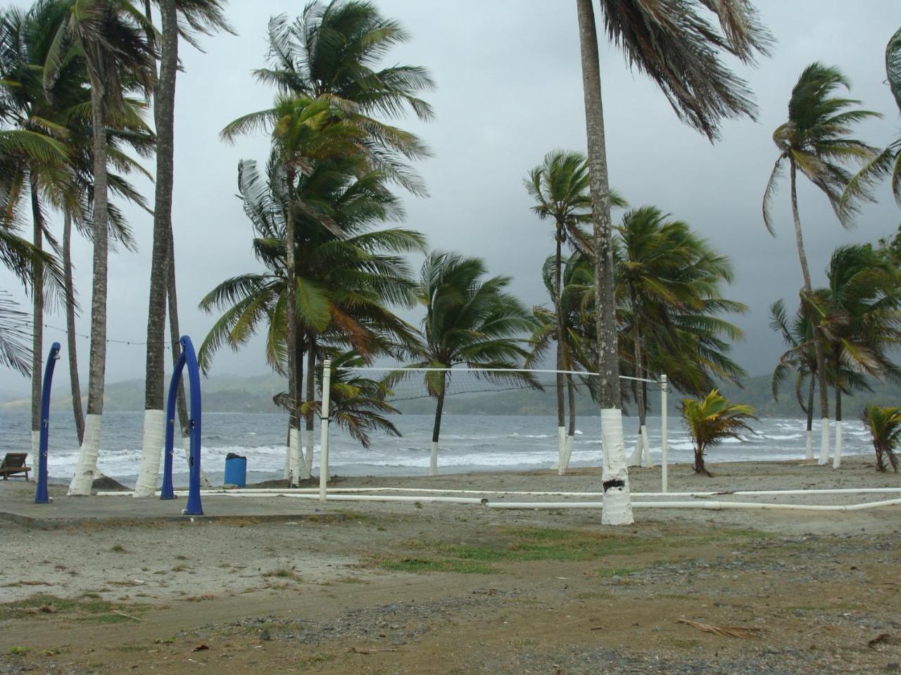 Apartamento En Balabeach Maria Chiquita In Front Of The Beach 2Hab Колон Екстер'єр фото